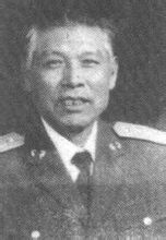 Ян Yongbin: колишній політичний комісар PLA Військової академії маршал авіації