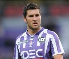 Три поросенка андре пьер жиньяк книга слушать. Три поросенка андре пьер жиньяк книга слушать. Три поросенка андре пьер жиньяк книга слушать. Андре жиньяк. Andre pierre gignac.